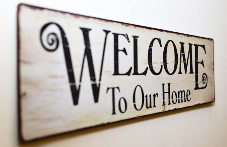 A Quick Guide to Giving Your Home Airbnb a Welcoming Hotel Feel